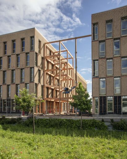 Maison de L'Habitat vue de face en construction