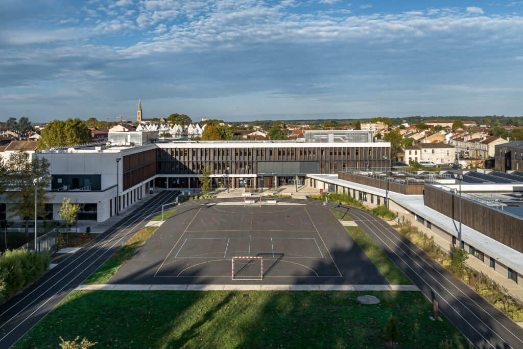 Cours du Lycée Hélène Duc